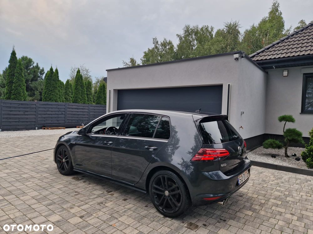 Volkswagen Golf GTD 2.0 TDI SCR DSG - 4