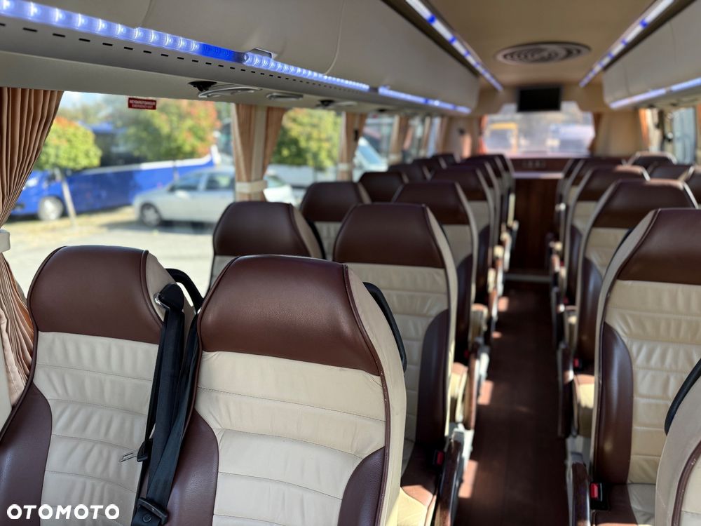 Mercedes-Benz SUNRIDER - 17