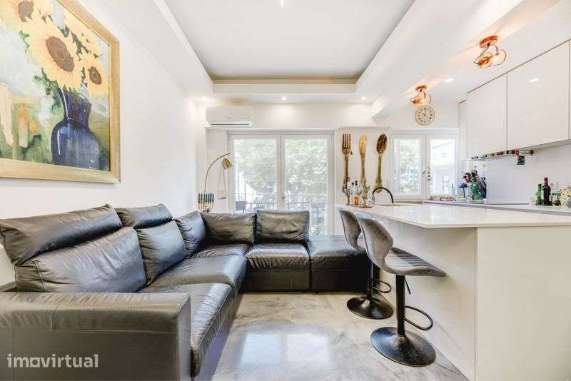 Apartamento T1 renovado Cruz-Quebrada, Dafundo - Grande imagem: 2/12