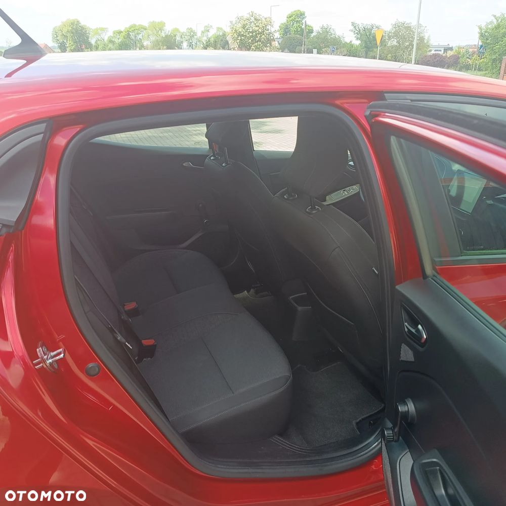 Renault Clio - 23