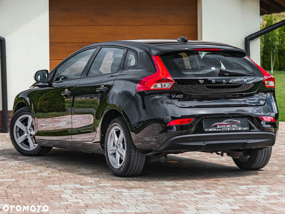 Volvo V40 D2 Momentum - 4