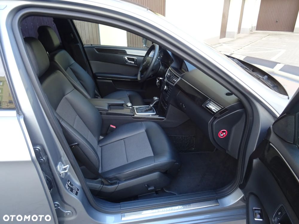 Mercedes-Benz Klasa E 200 CDI 7G-TRONIC Elegance - 7