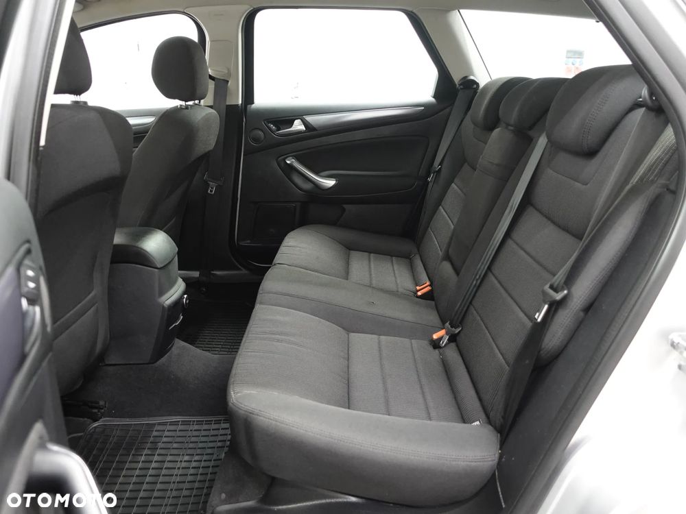 Ford Mondeo 2.0 TDCi Business Edition - 22