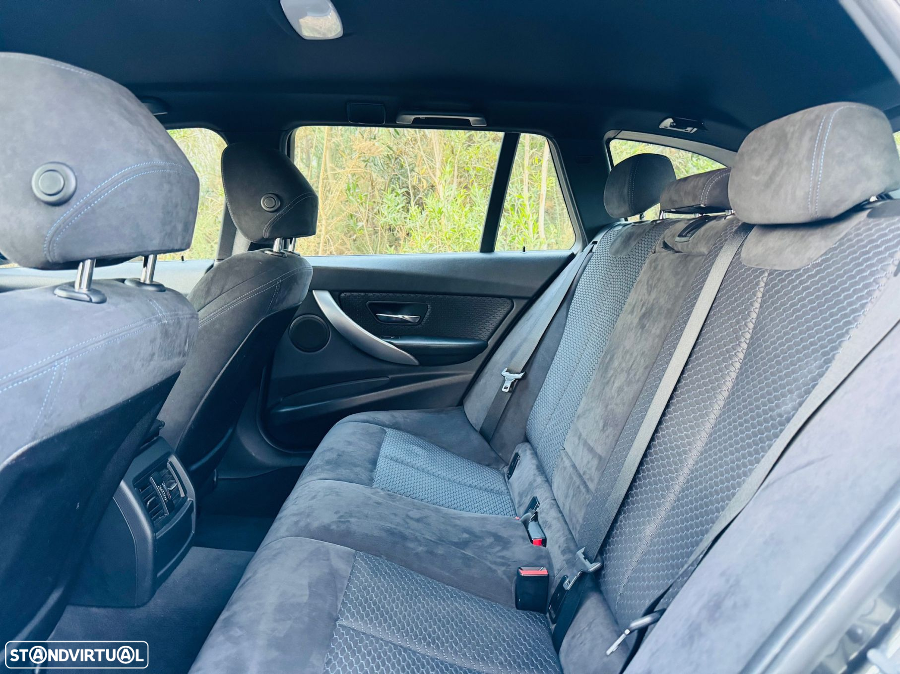 BMW 320 d Touring Auto Pack M - 42