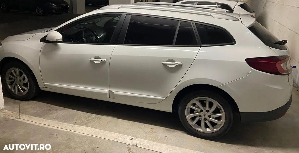 Renault Megane Grandtour ENERGY TCe 115 Start & Stop Authentique - 3