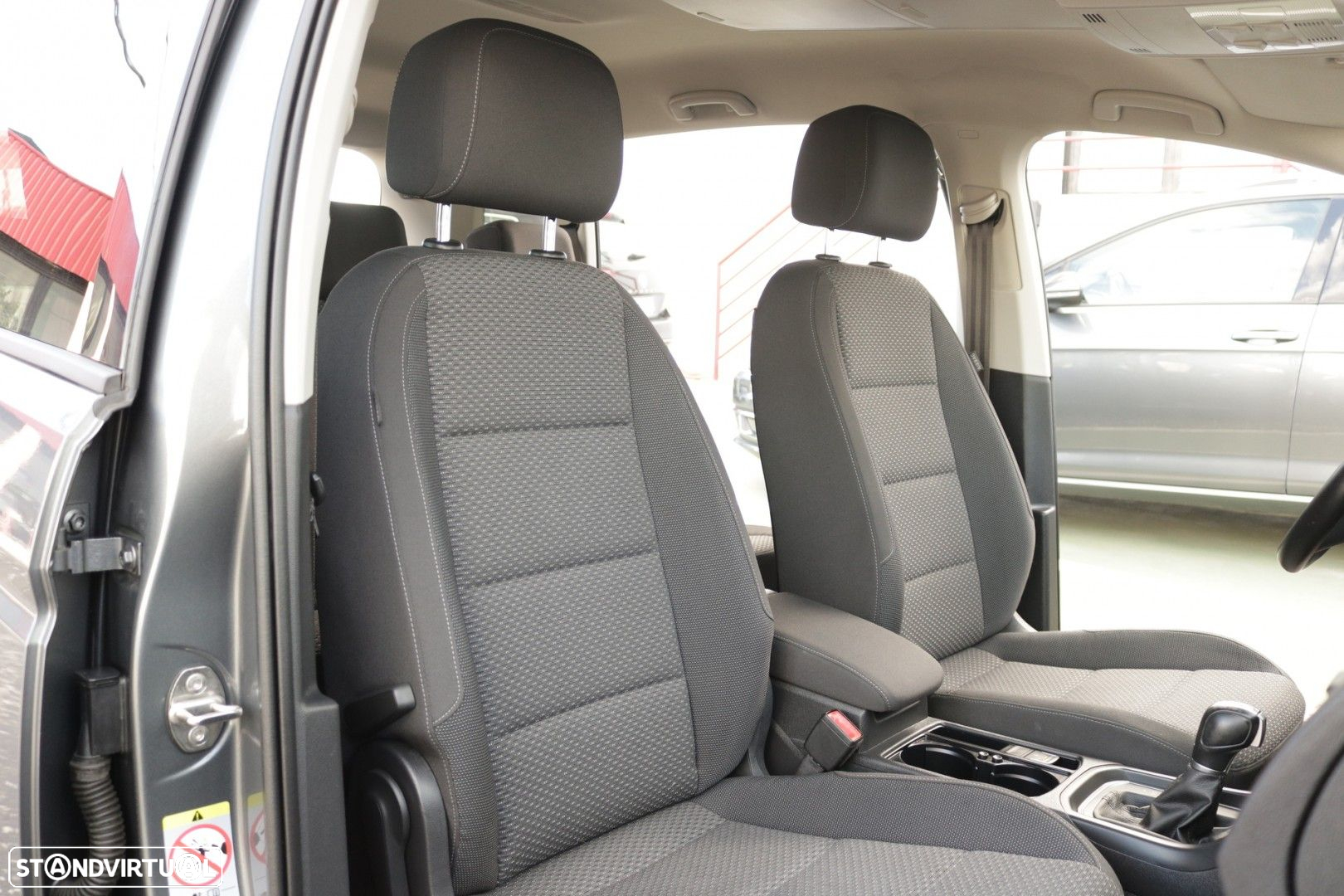 VW Touran 1.6 TDI Confortline DSG - 22