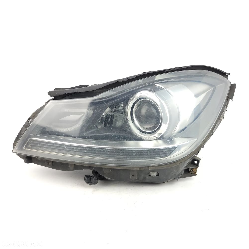 MERCEDES W204 LIFT LAMPA PRZEDNIA PRZÓD LEWA SKRĘTNA KPL EU A2048204339