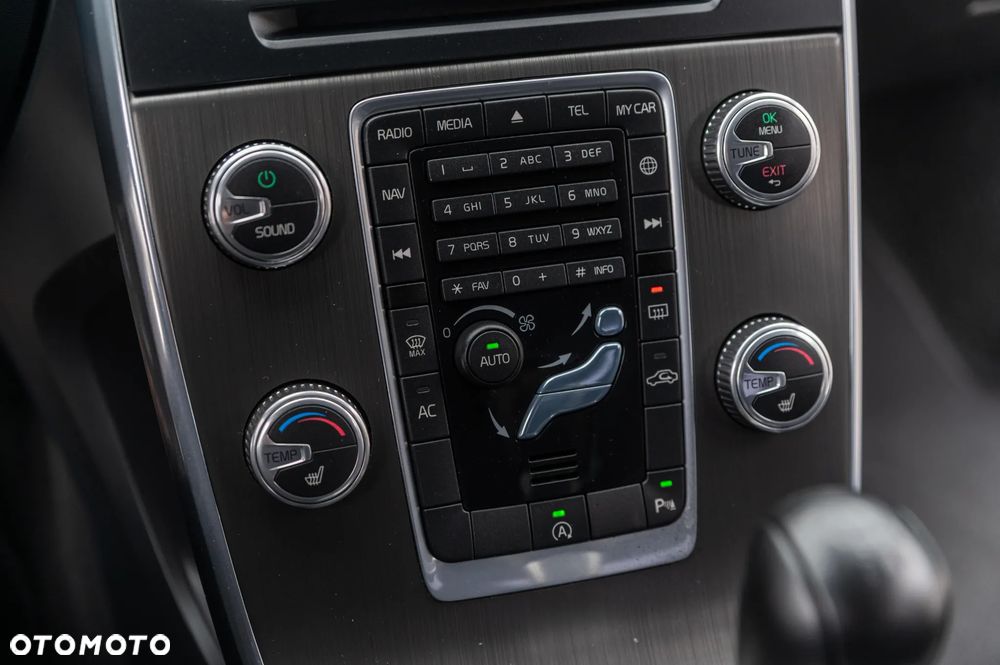 Volvo S60 D2 Momentum - 36