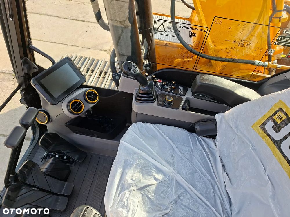 JCB 220X LONG REACH / FABRYCZNIE NOWA / - 3