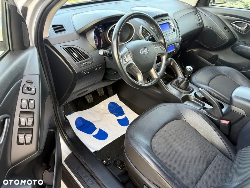 Hyundai ix35 1.6 2WD blue Trend - 10
