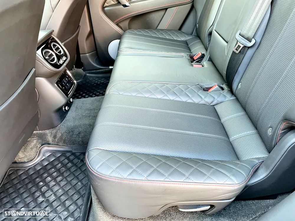 Bentley Bentayga V8 - 29