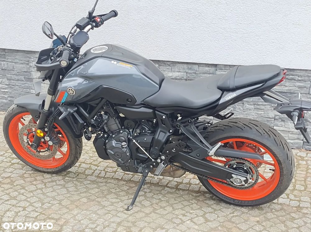 Yamaha MT - 22