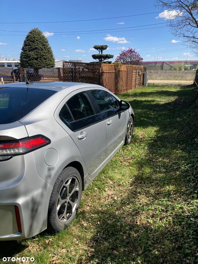 Opel Ampera - 4
