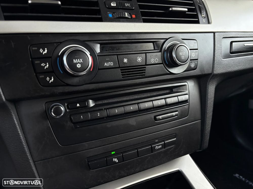 BMW 320 d Coupe - 15