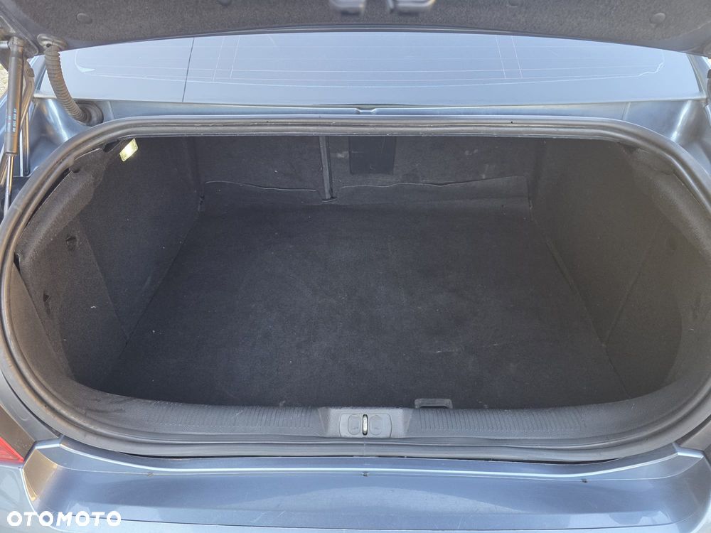 Peugeot 407 - 11