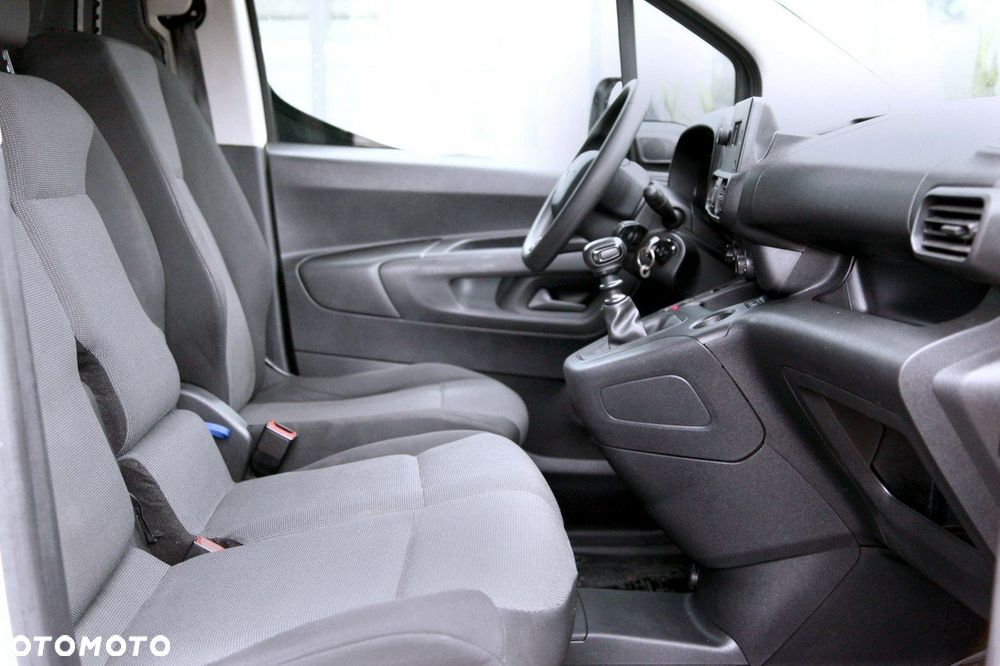 Toyota Proace City - 12