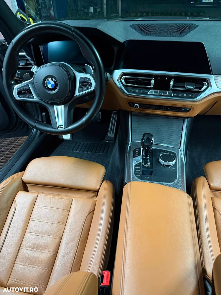 BMW Seria 3 330i xDrive AT - 22