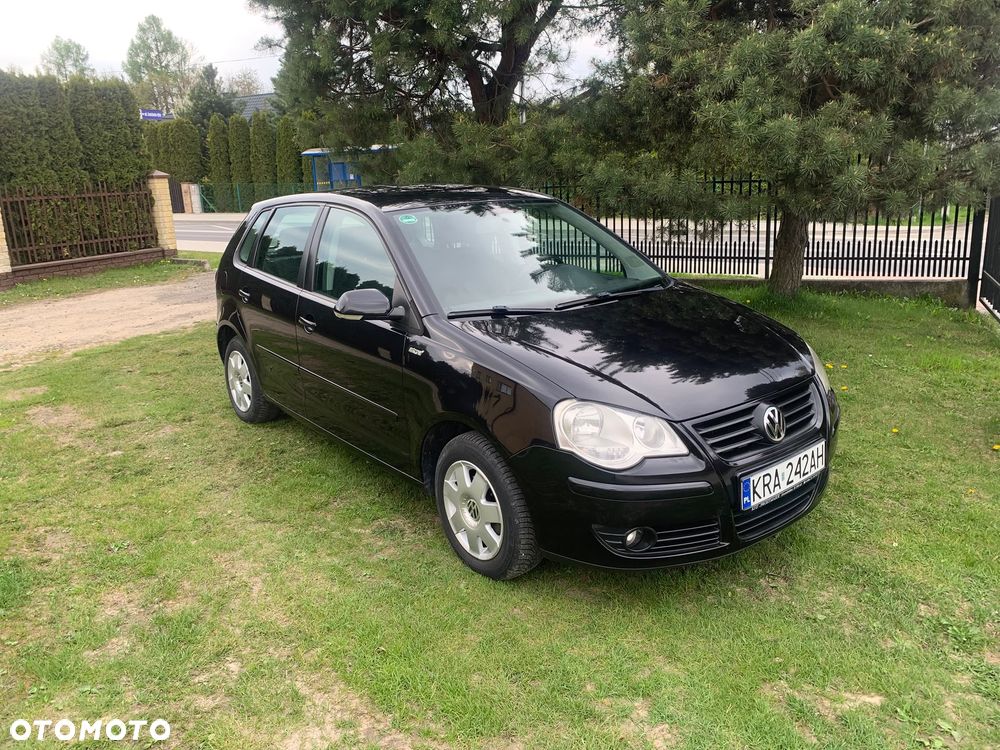 Volkswagen Polo - 1