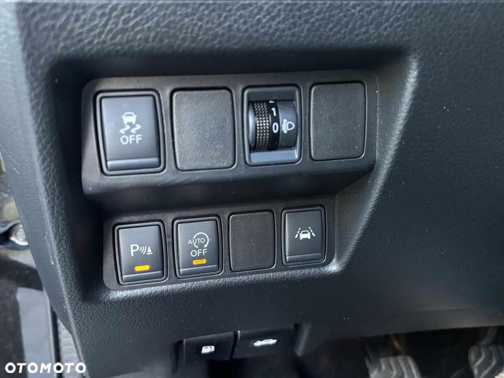 Nissan Qashqai 1.2 DIG-T N-Connecta - 29