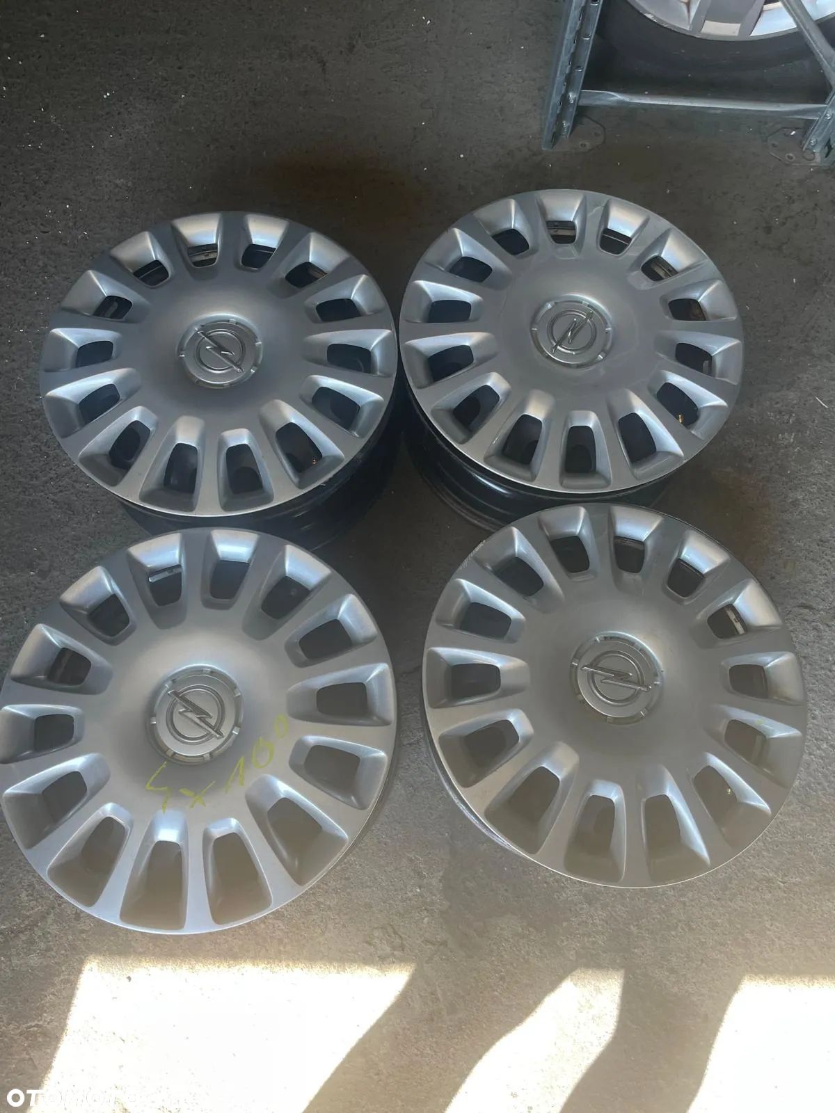 felgi opel 4x100, 5,5x14 et39 kołpaki,czujniki - 1