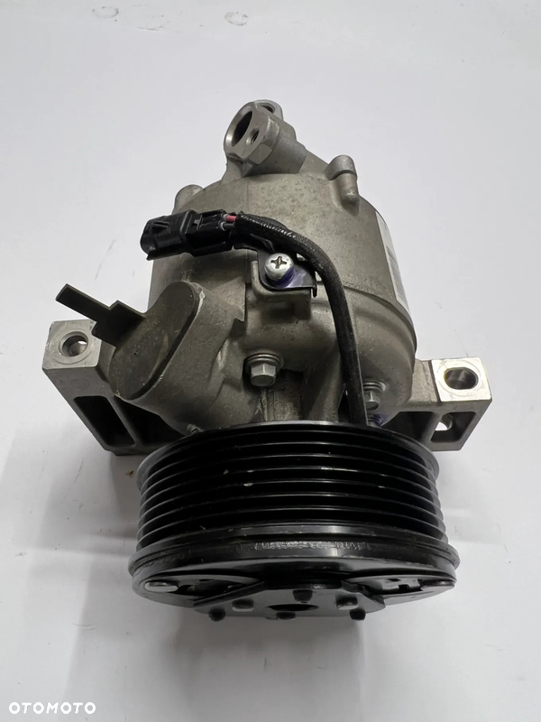 Renault Twingo Smart Fortwo 2/3 kompresor klimatyzacji A4538307011 926002090R