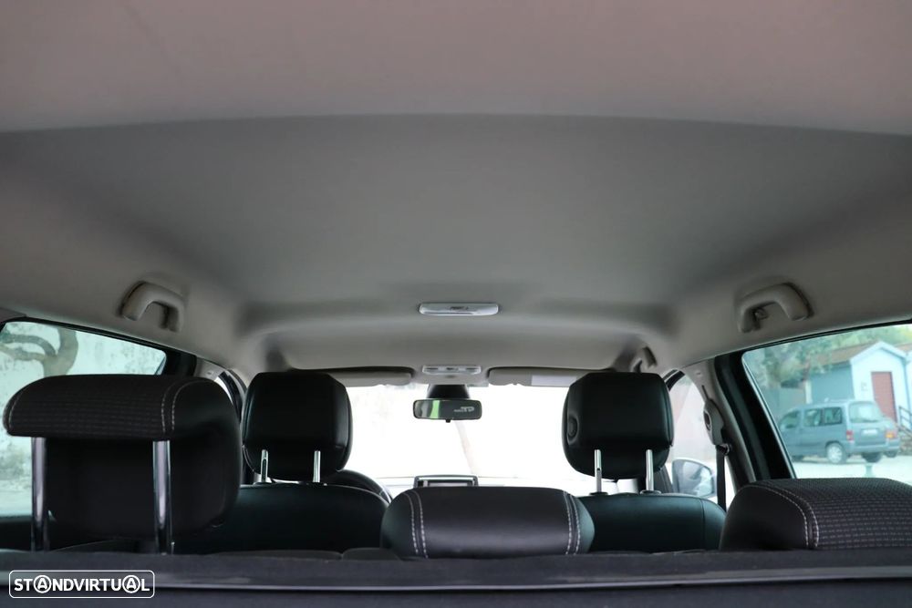 Renault Mégane Sport Tourer 1.6 dCi GT Line SS - 29