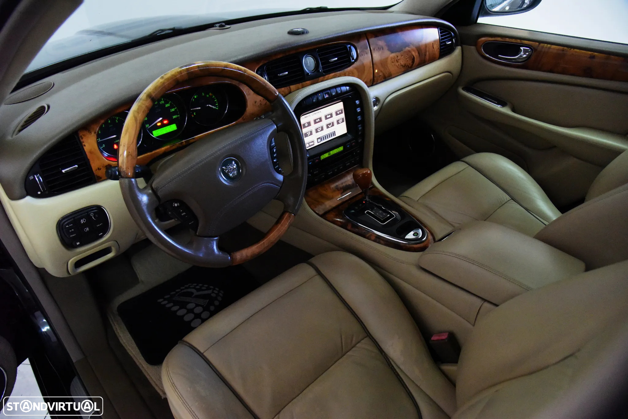Jaguar XJ XJ6 2.7 D V6 Executive - 13