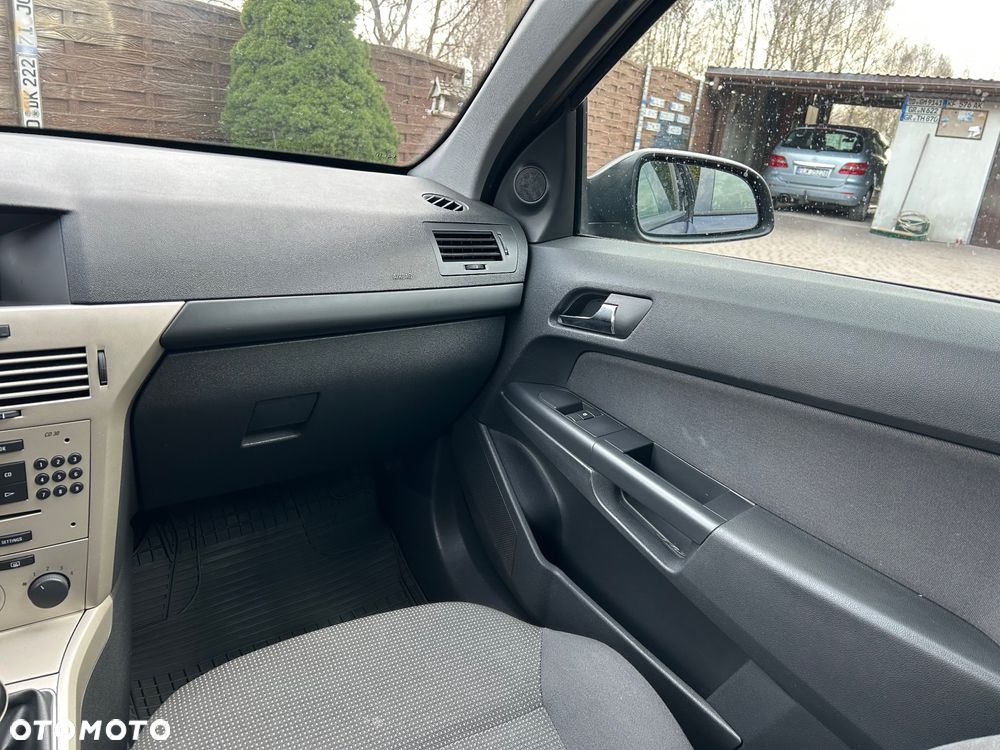 Opel Astra - 30