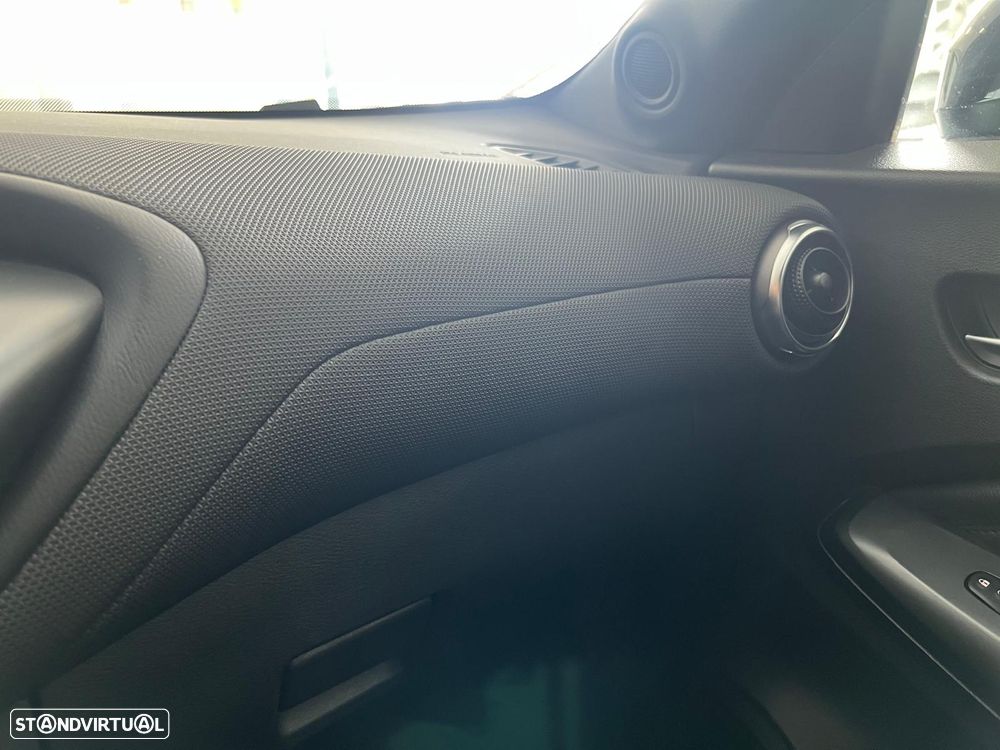 Nissan Juke 1.0 DIG-T N-Connecta NAV. DCT - 19