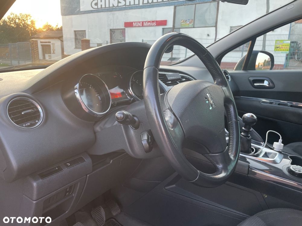 Peugeot 3008 - 11