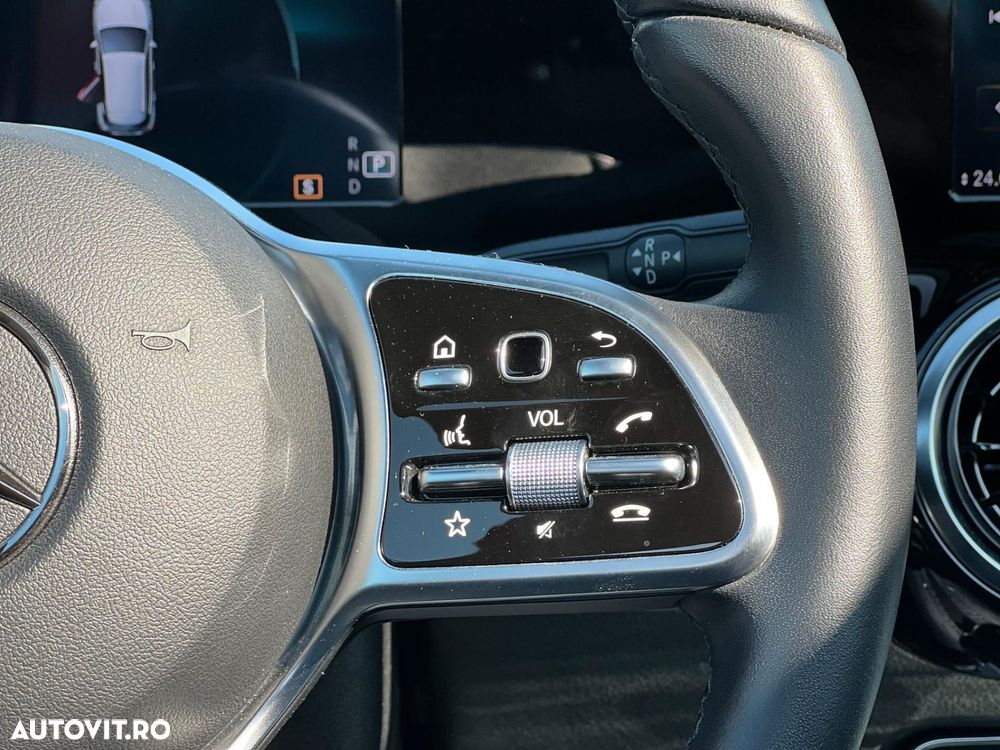 Mercedes-Benz GLA - 19
