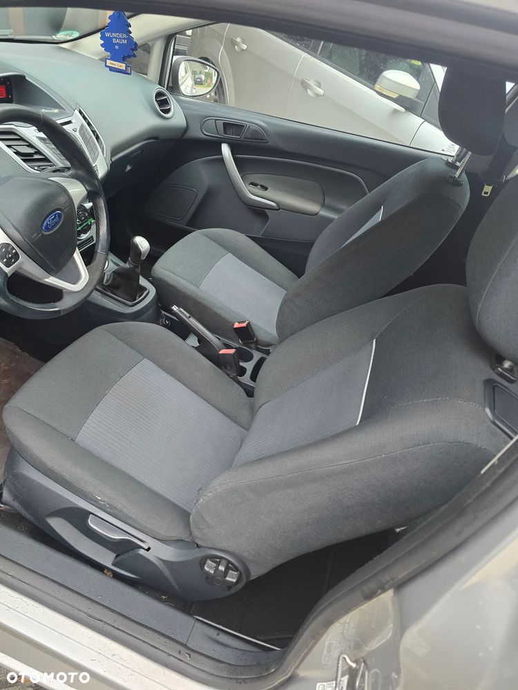 Ford Fiesta - 6