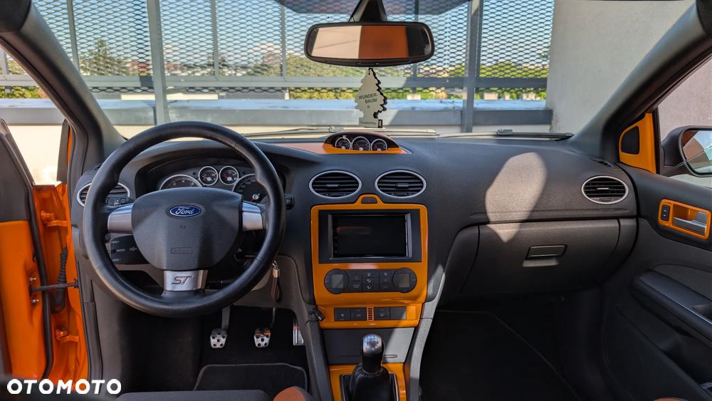 Ford Focus ST - 11