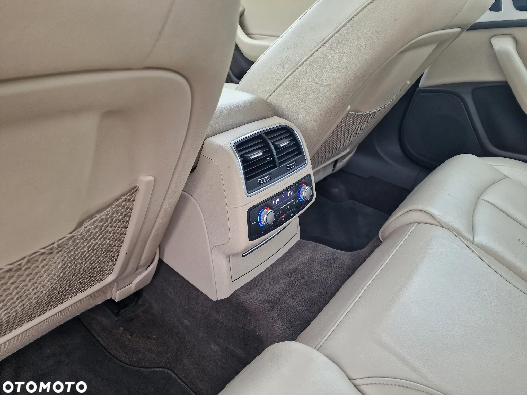 Audi A6 3.0 TDI Quattro S tronic - 23