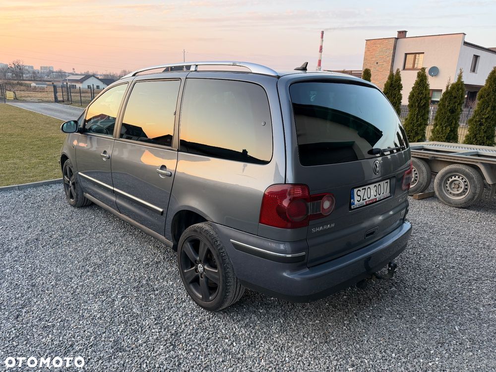 Volkswagen Sharan 2.0 TDI DPF Exclusive Edition - 6