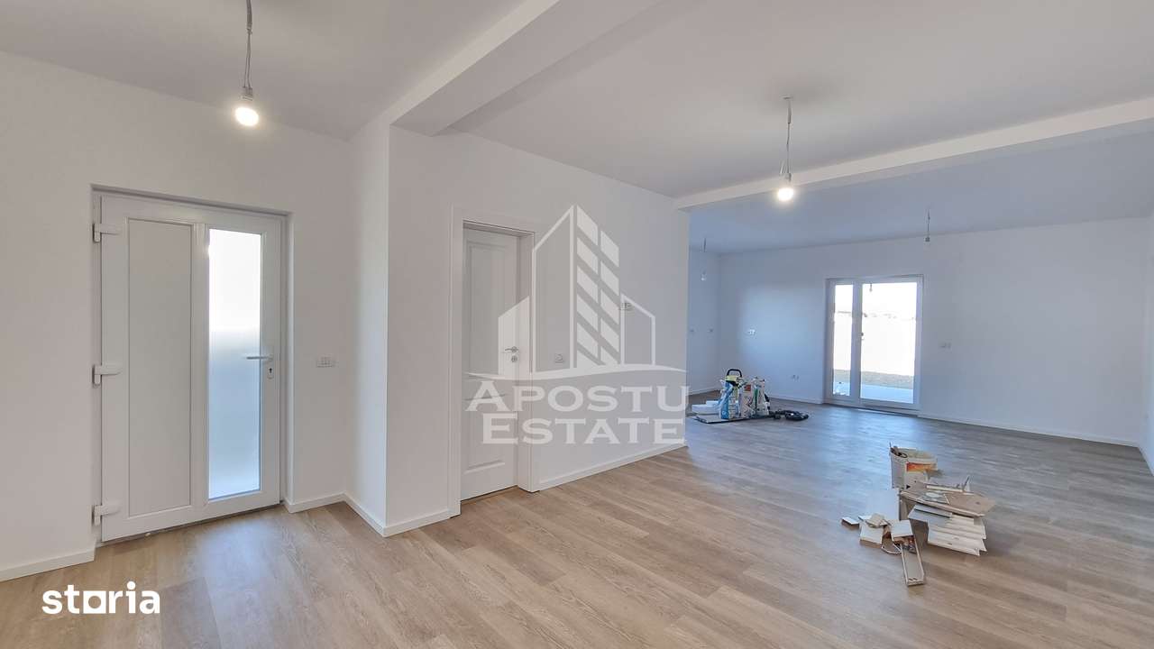 Jumatate de duplex de vanzare, pe parter, cu 3 camere si 2 bai, Sag, T - Imagine principală: 4/12