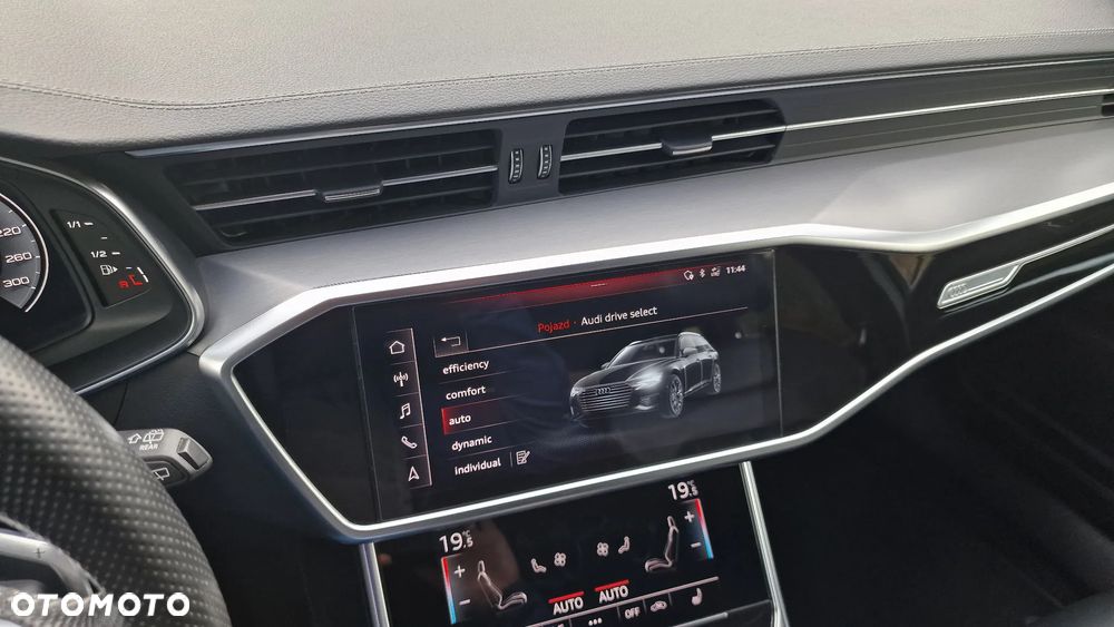 Audi A6 Avant 40 TDI S tronic S line - 29