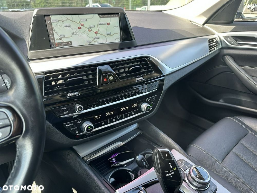 BMW Seria 5 520d - 20