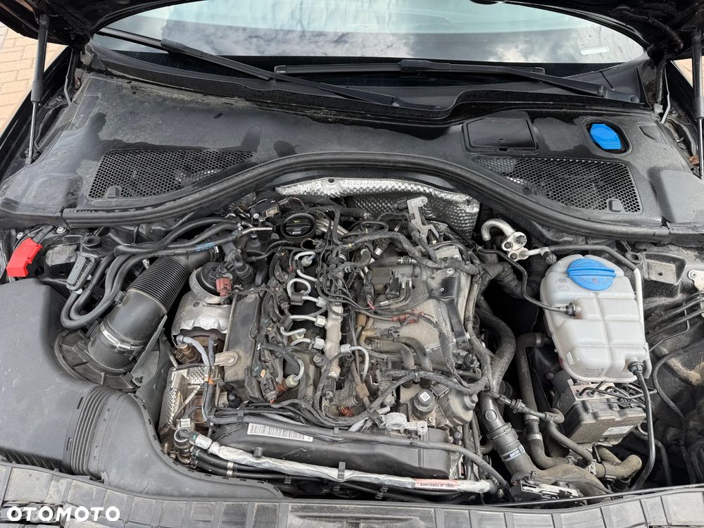Audi A6 Avant 2.0 TDI quattro S tronic - 18