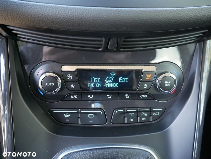 Ford Kuga 2.0 TDCi 4x4 Titanium - 18