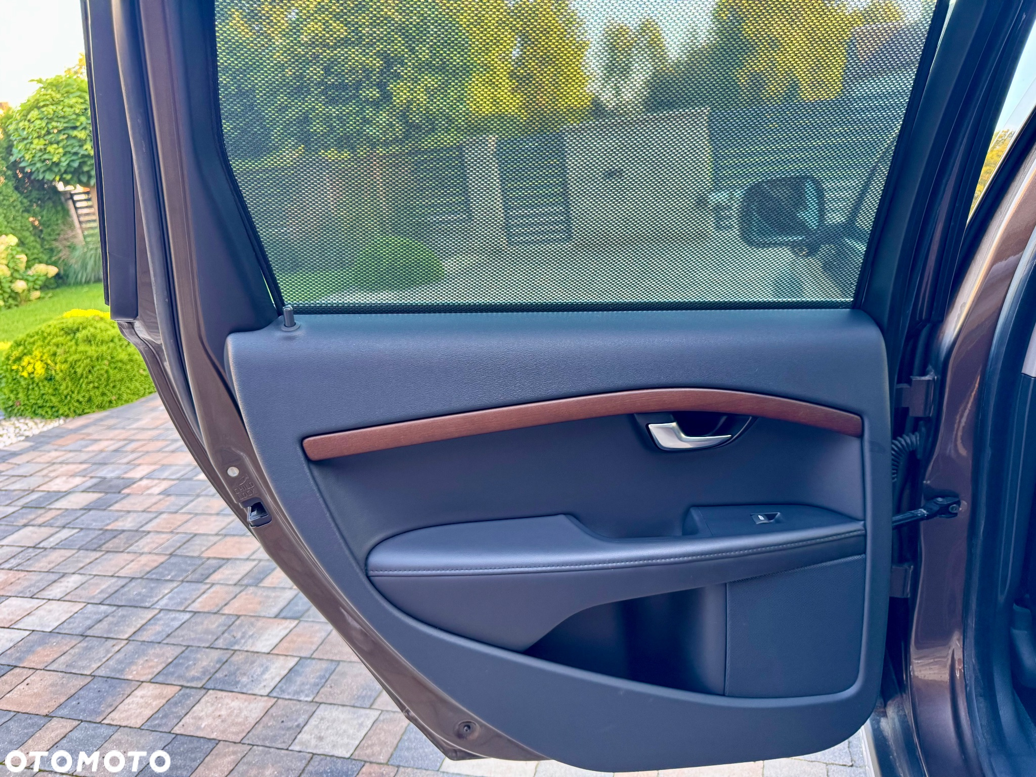 Volvo XC 70 D4 Momentum - 12