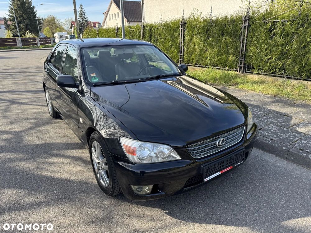 Lexus IS 200 Prestige - 4