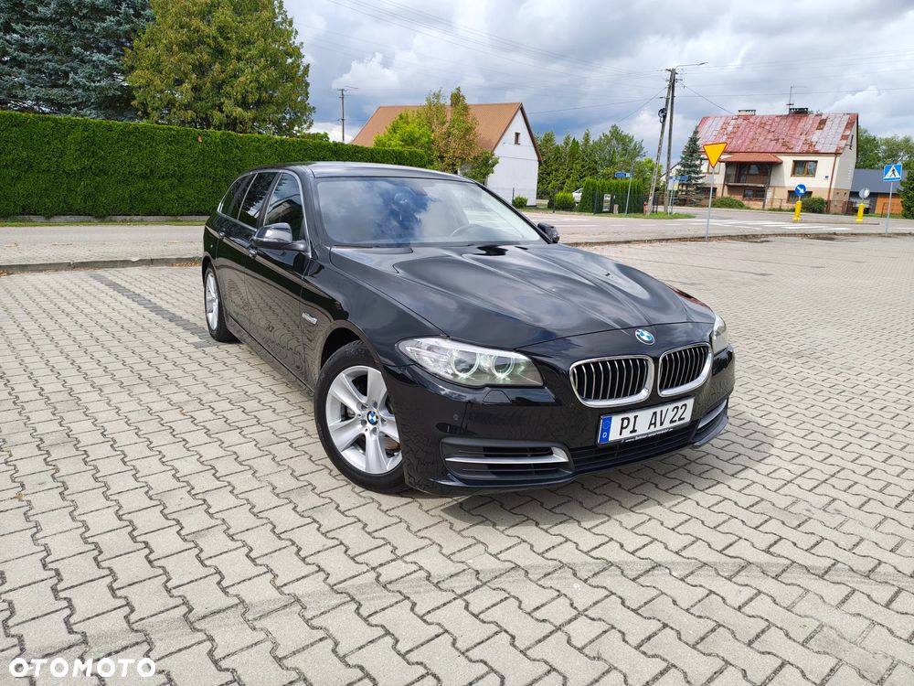 BMW Seria 5 520d xDrive - 17