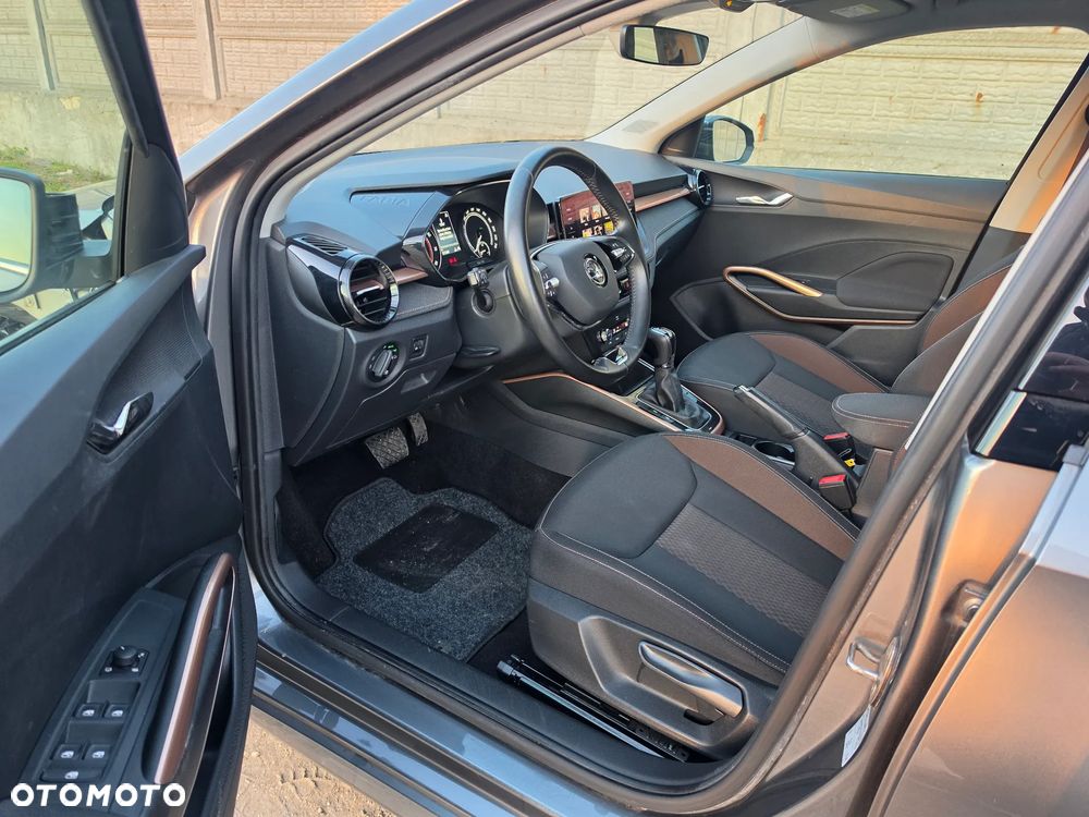 Skoda Fabia 1.0 TSI DSG Style - 8