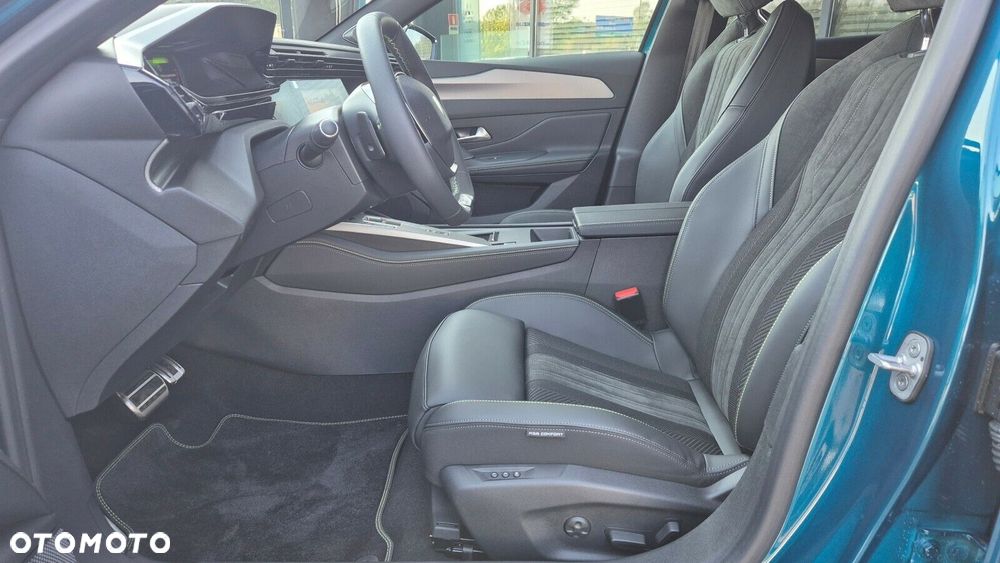 Peugeot 408 - 9