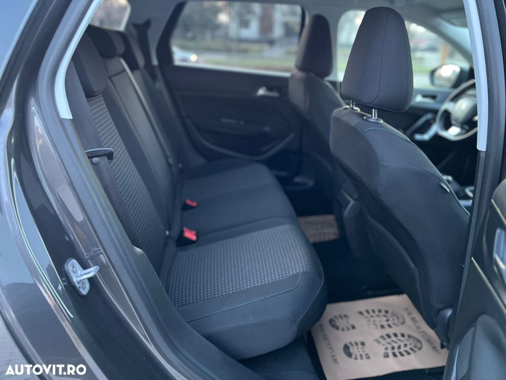 Peugeot 308 1.2 L PureTech Turbo S&S Allure - 25