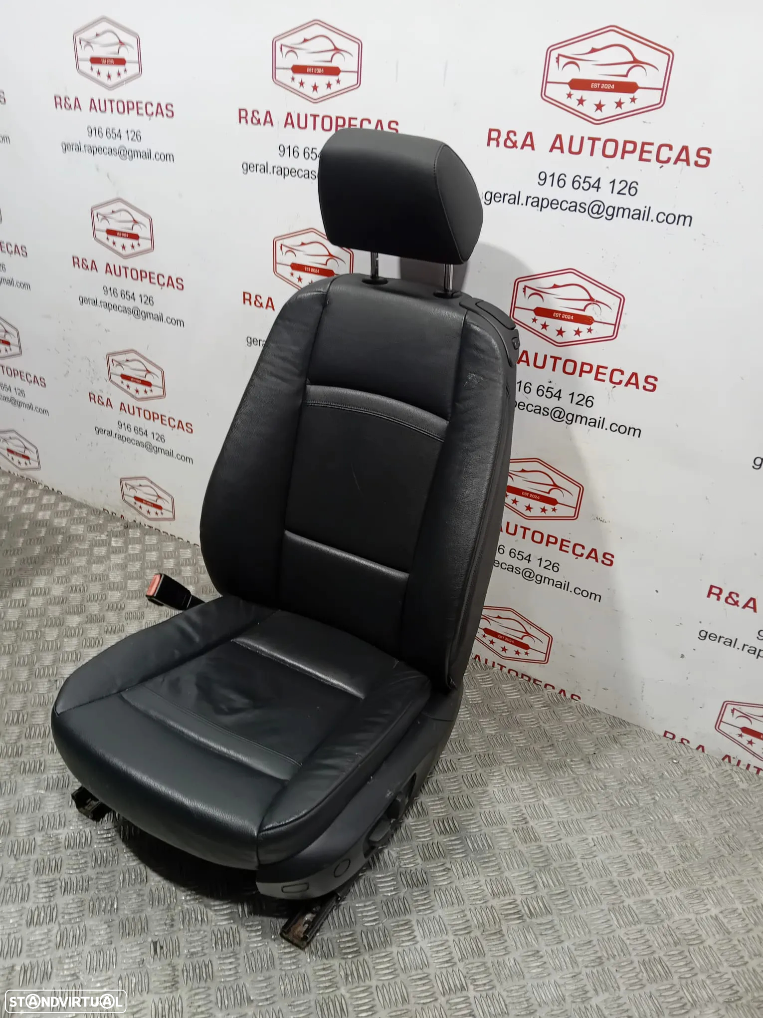 Conjunto de Bancos Bmw Série 3 E92 Coupe em Pele Elétricos Original - 17