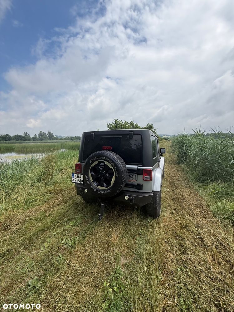 Jeep Wrangler 3.6 Unlim Sahara - 21