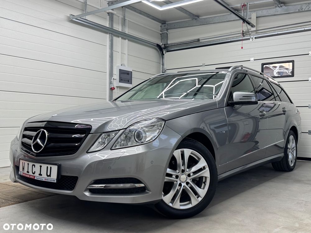 Mercedes-Benz Klasa E 200 CGI BlueEffICIENCY Avantgarde - 1