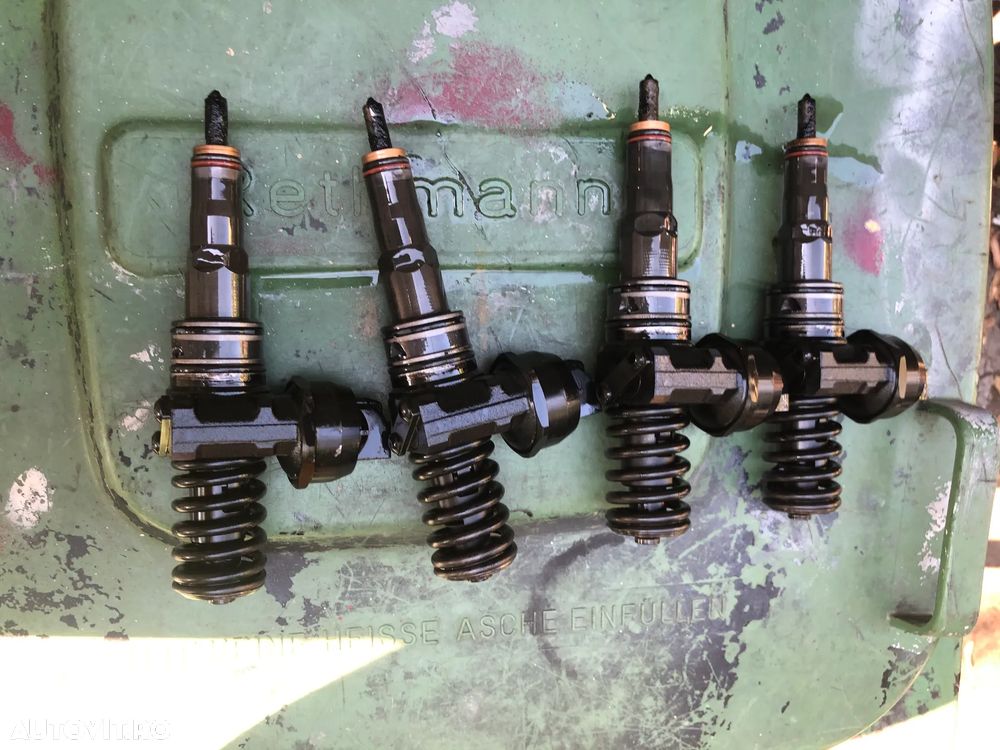 Injector/Injectoare VW Volkswagen Caddy 2.0 SDI cod motor BDJ - 8